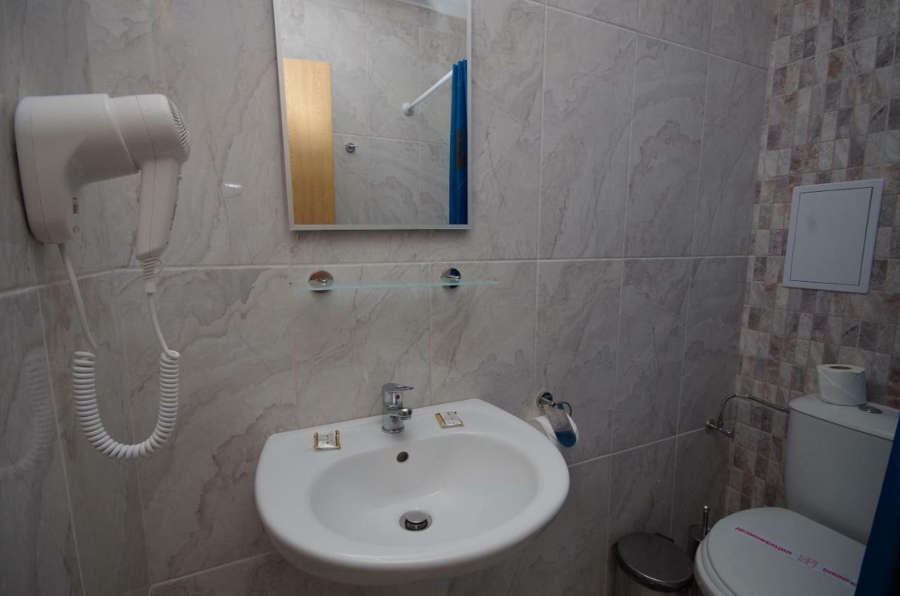 Family Orios Hotel 3*