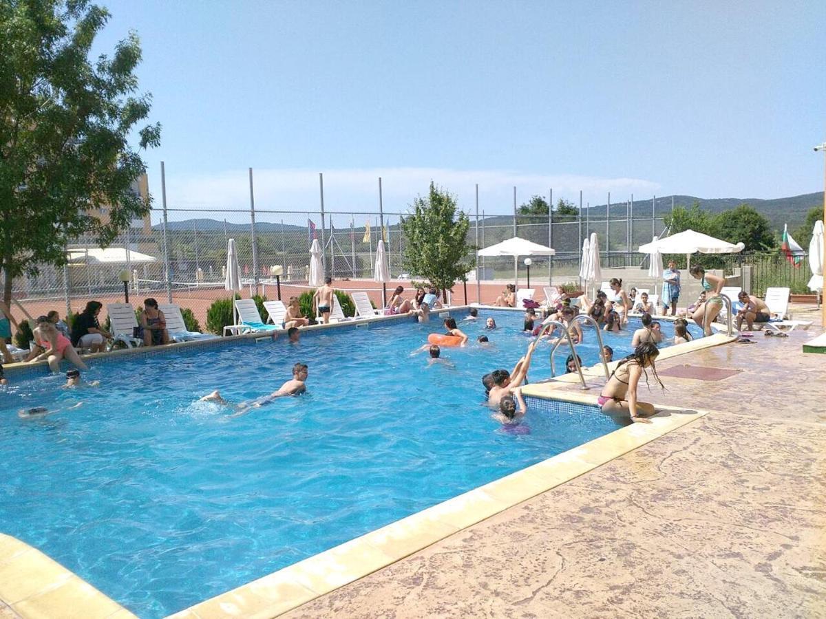 Hotel Family Orios 3*