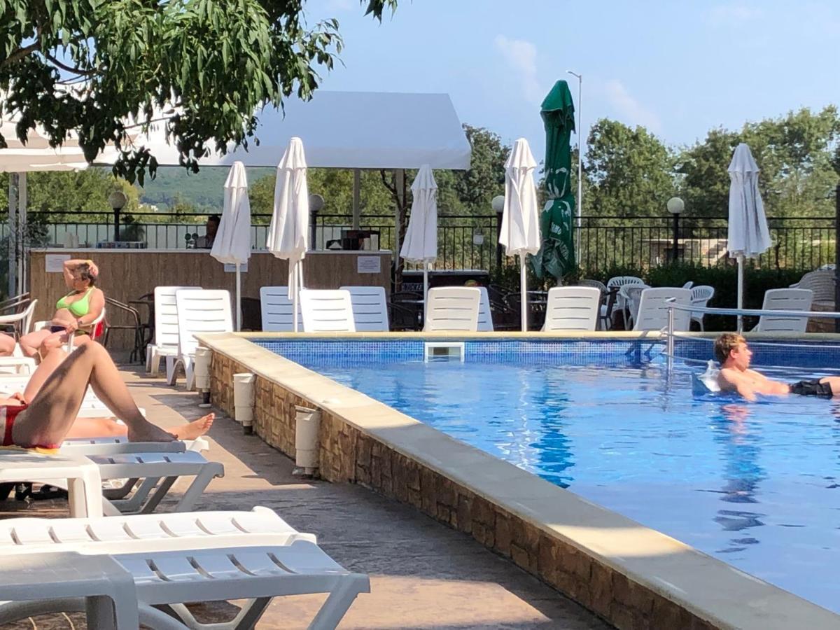 Hotel Family Orios 3*